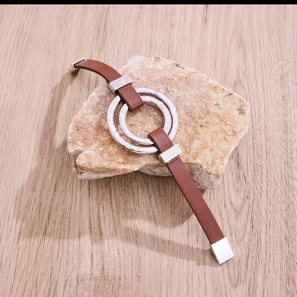 Vintage Boho Double Layer Faux Leather Magnetic Bracelet NWT - Picture 5 of 8